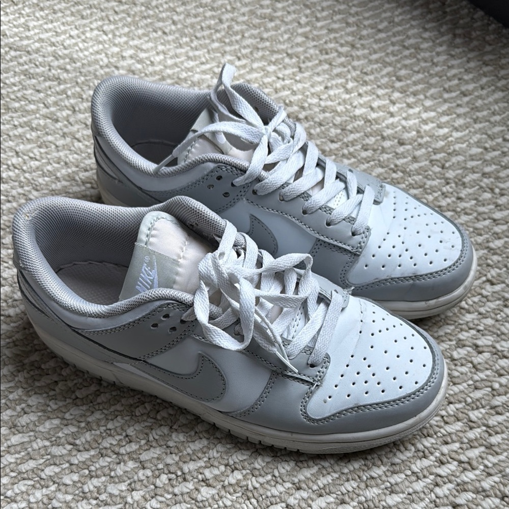 Nike Women’s Low-Top Sneakers in White and Light Gray
